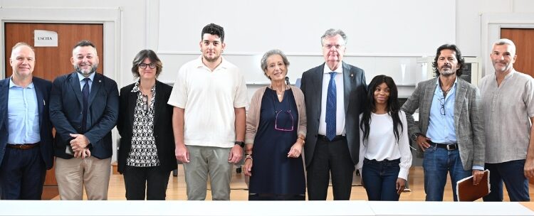 Presentato il progetto pilota “Hearing Loop” per la piena accessibilità degli spazi universitari Presentato il progetto pilota “Hearing Loop” per la piena accessibilità degli spazi universitari